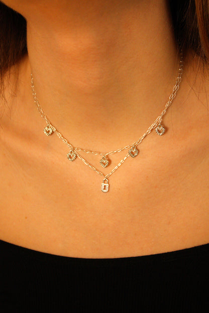 collier locky hearty