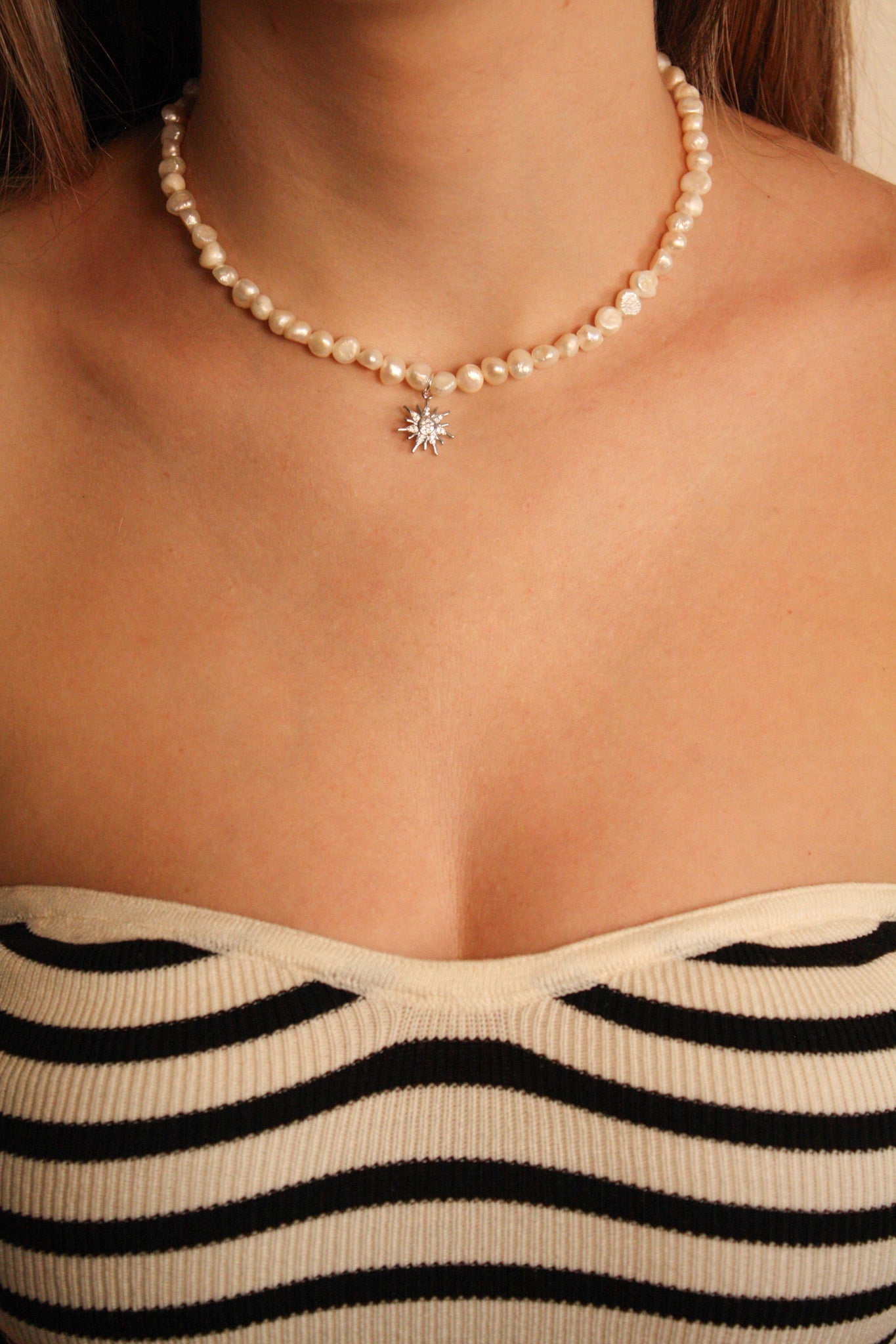 collier pearly sun